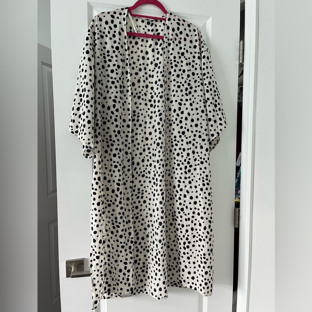 She & Sky Kimono Cheetah print